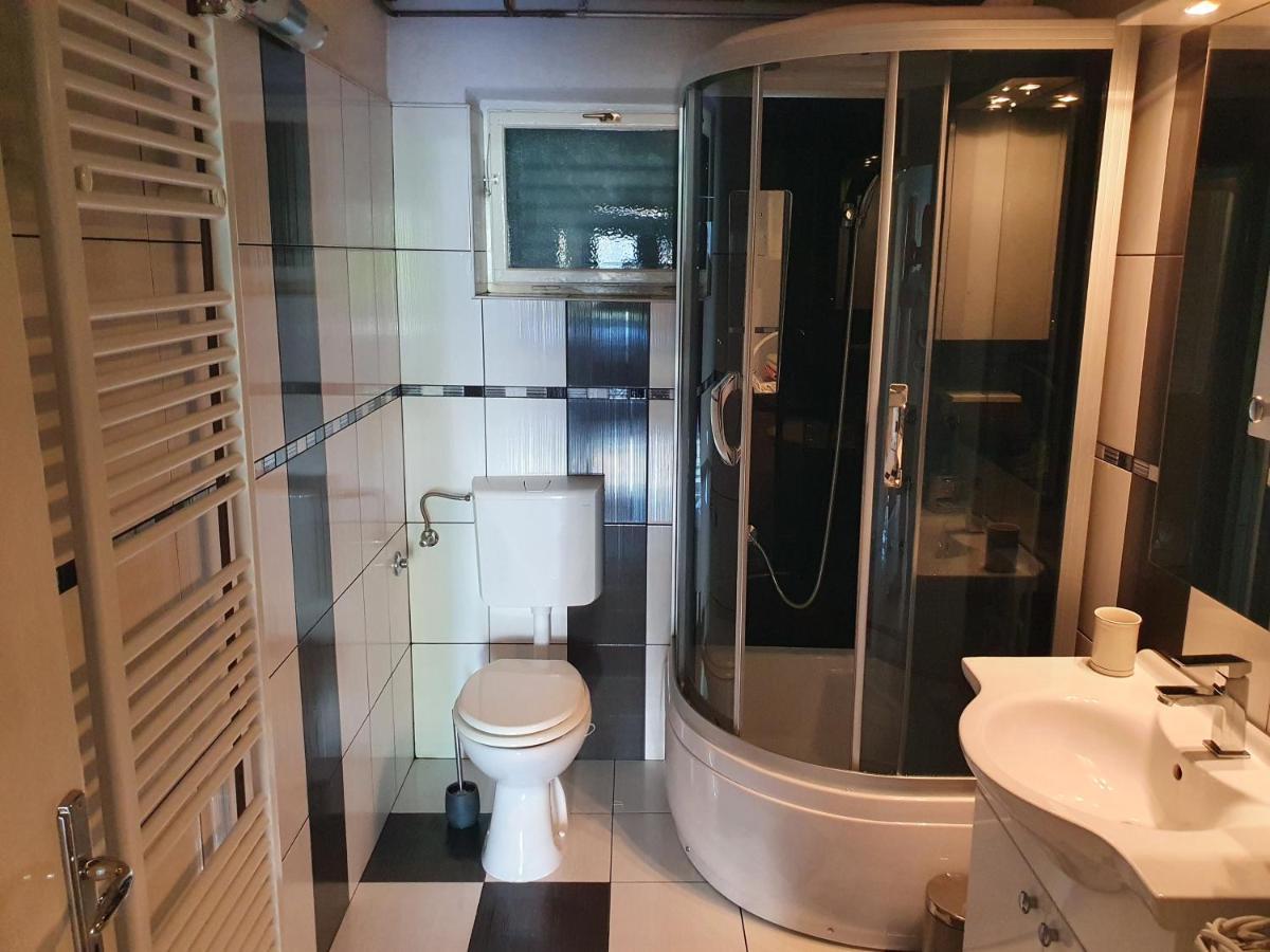 Apartman Luka Appartement Sinj Buitenkant foto